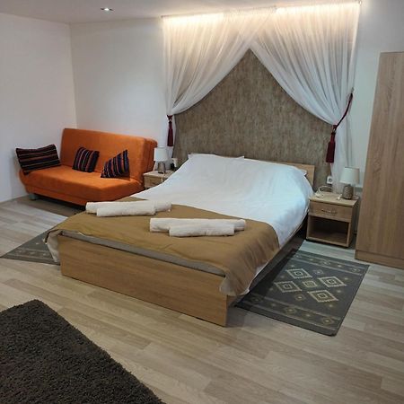 Casa Mary Mar Hotell Tîrgu Ocna Exteriör bild